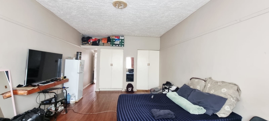 1 Bedroom Property for Sale in Quigney Eastern Cape